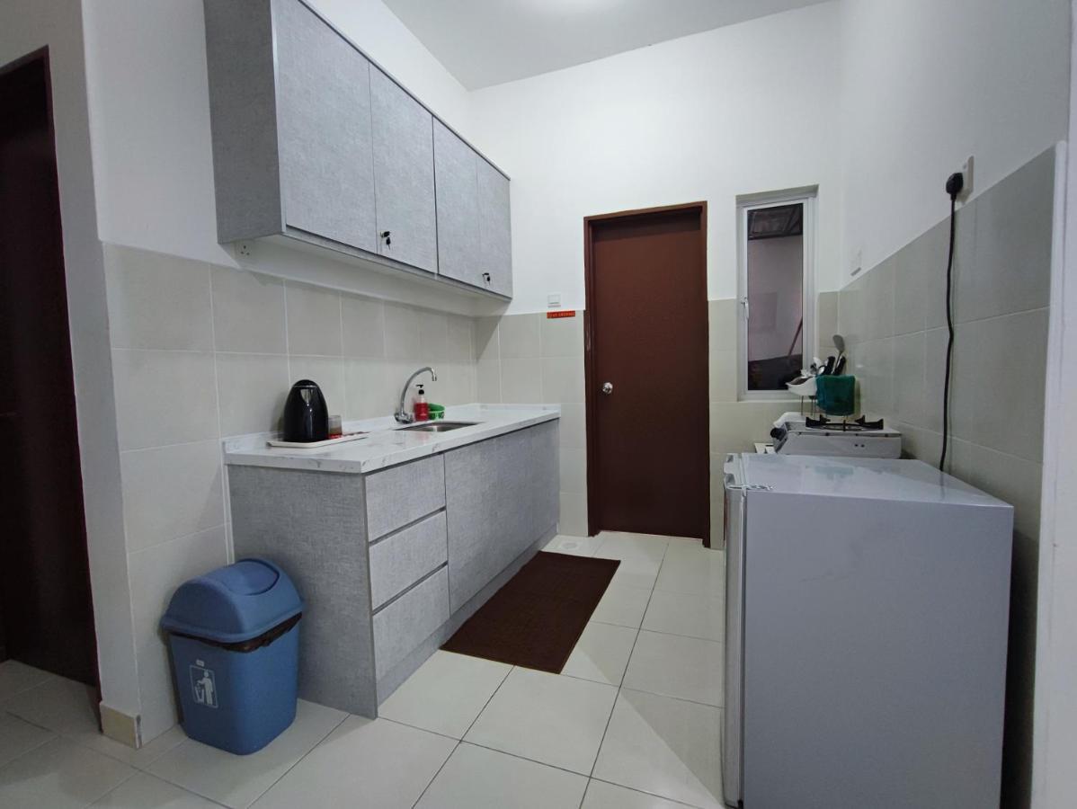 Homestay Semenyih 3 Bedroom Apartment By Kasyaf Eksteriør bilde