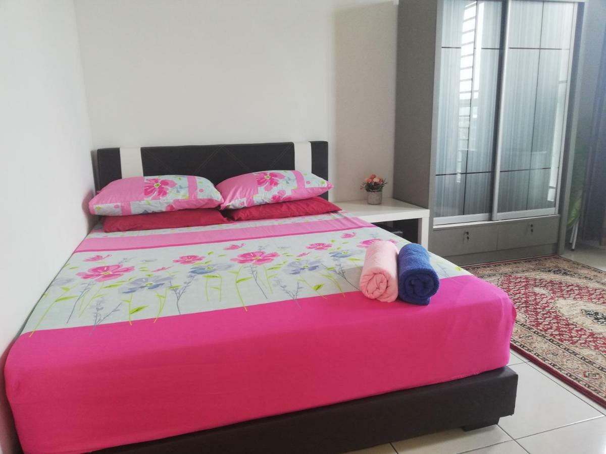 Homestay Semenyih 3 Bedroom Apartment By Kasyaf Eksteriør bilde